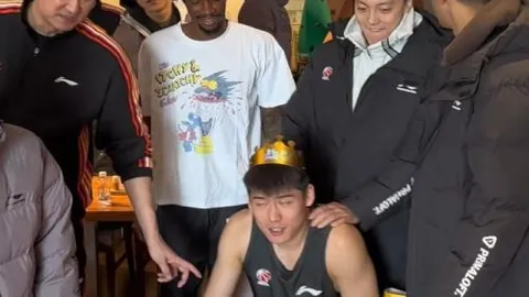 皮尔洛与邦本联手压制英博中场，马莱莱挑战姆本扎新援，揭开球队胜负新篇章之谜！