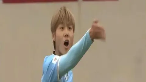 曼城客场逆转胜热刺，重回英超前四阵营